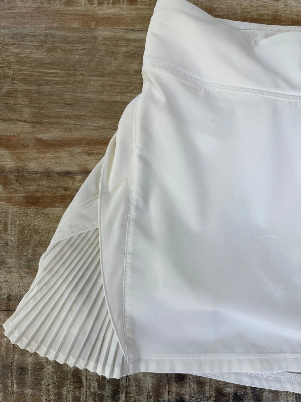 Lululemon Play off the pleats White Athletic Skirt skort